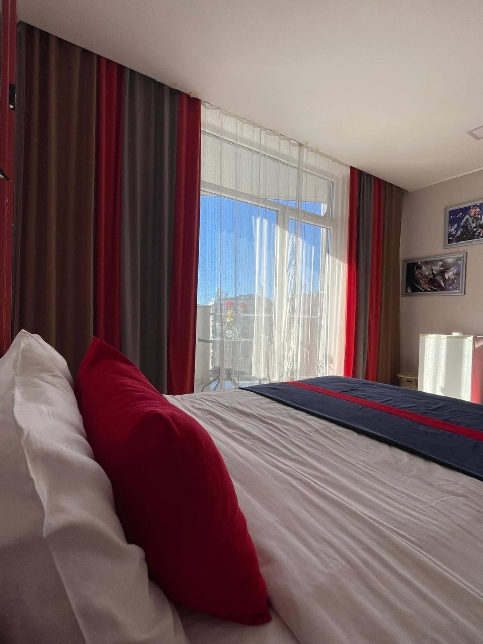Rock Hotel First Line Batumi Exterior foto